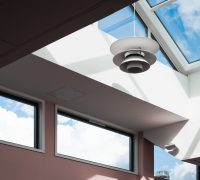 Puertas para claraboyas y cierre de luz