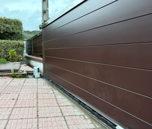 Puerta de garaje corredera